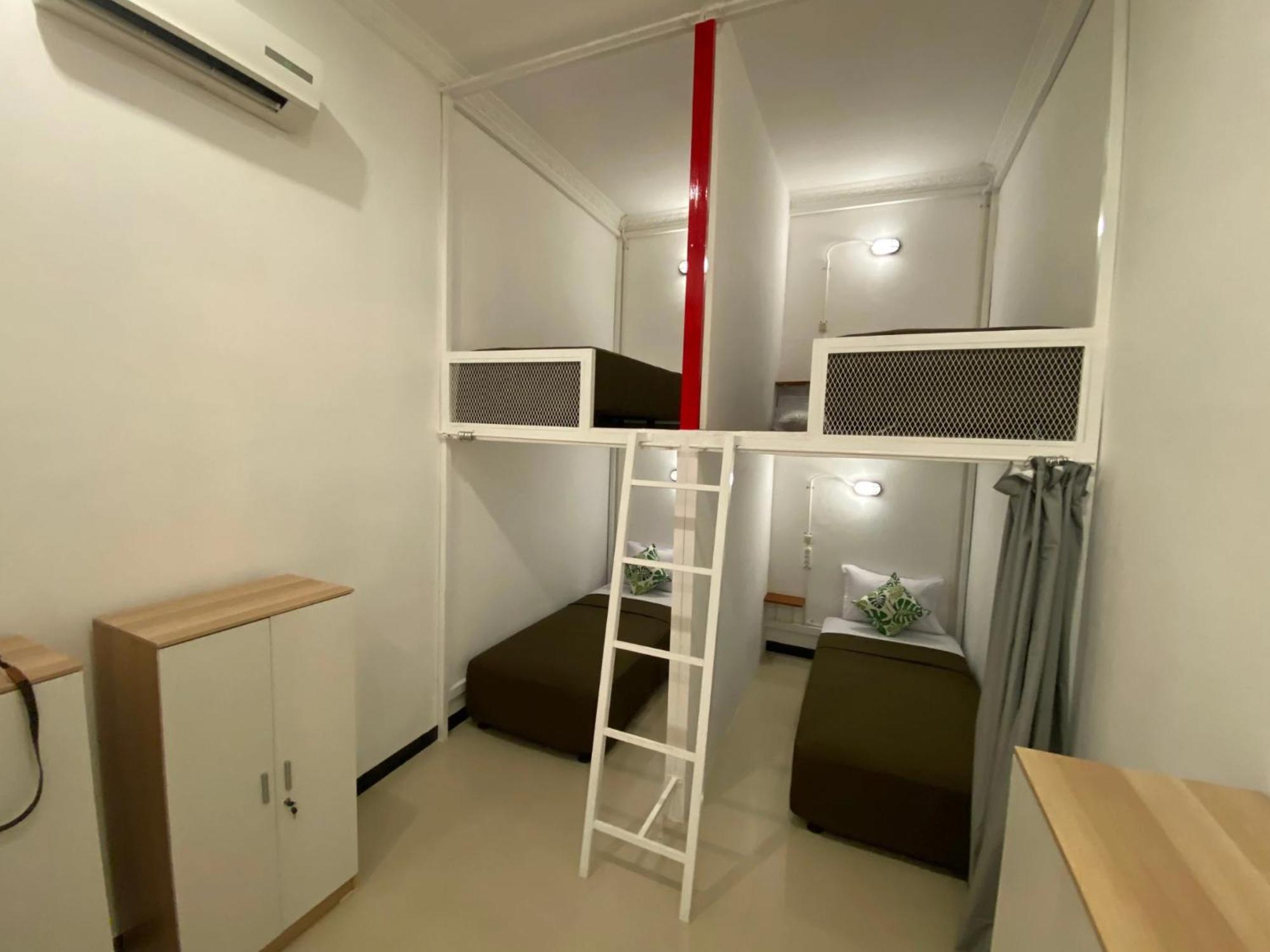 Hostel Revive By Snooze Banyuwangi  Exteriér fotografie