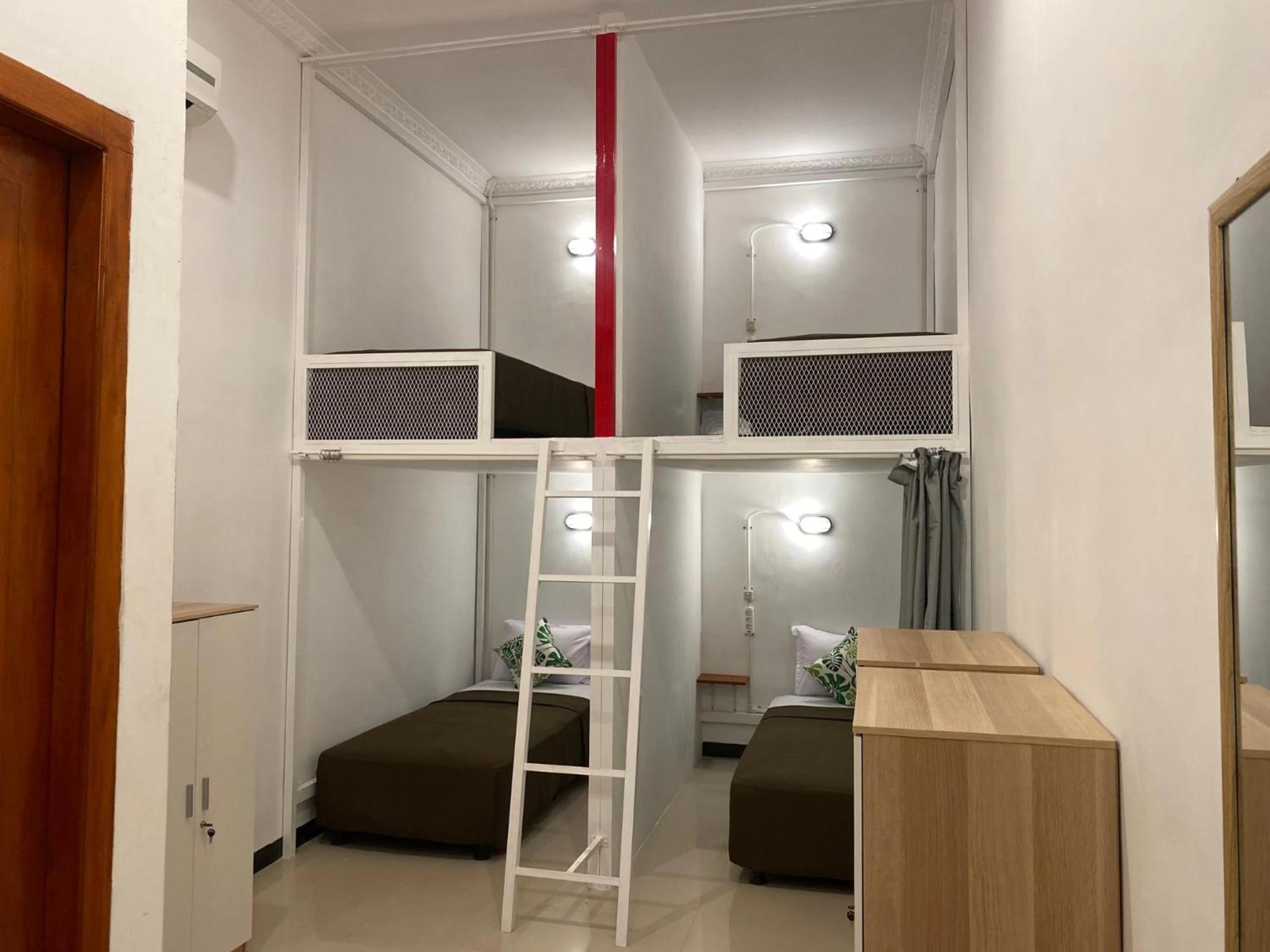 Hostel Revive By Snooze Banyuwangi  Exteriér fotografie