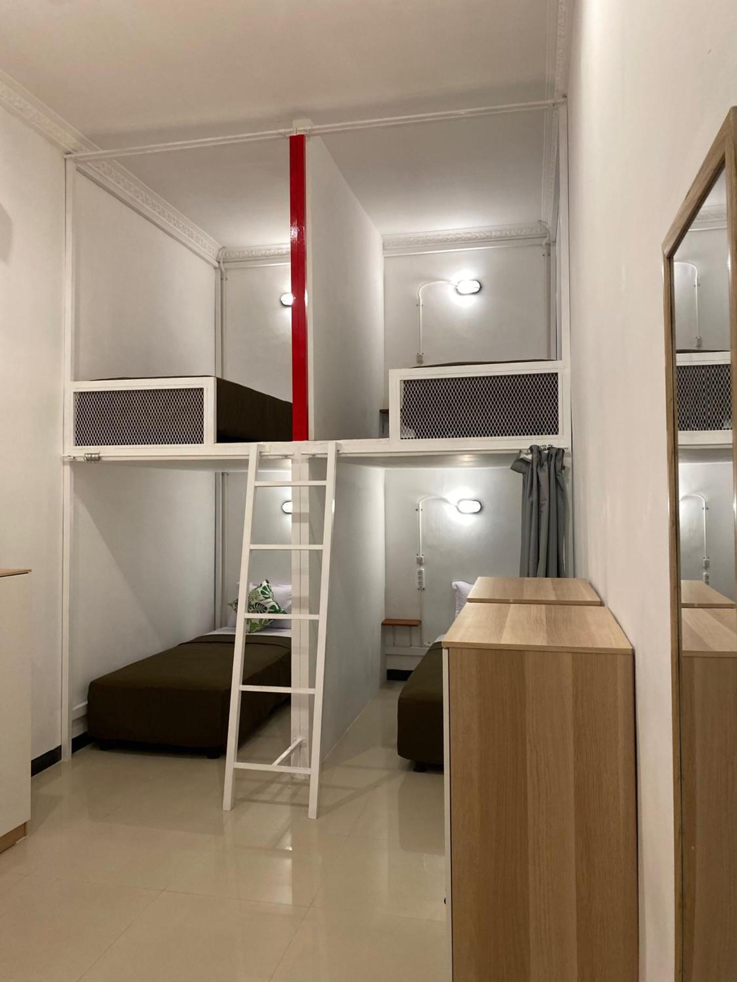 Hostel Revive By Snooze Banyuwangi  Exteriér fotografie